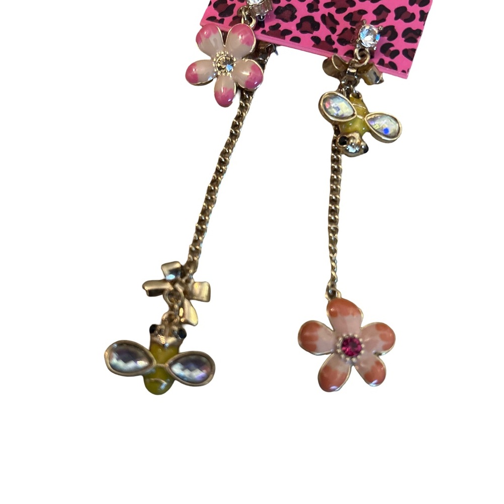 Betsey Johnson Bee Flower Asymmetric Drop Earrings Gold Tone Pink Crystal - NWT